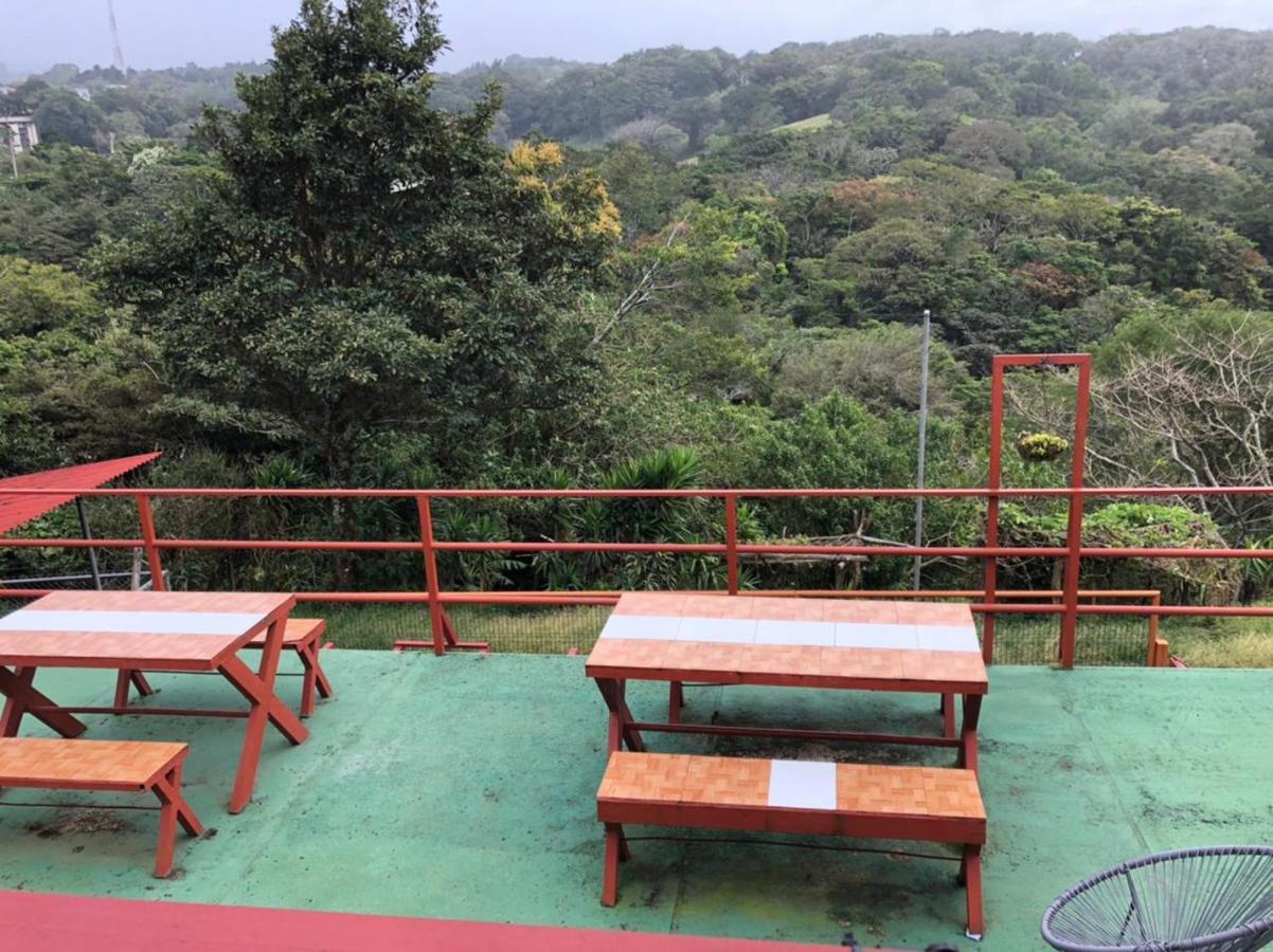 Monteverde Monkey Hostel Экстерьер фото