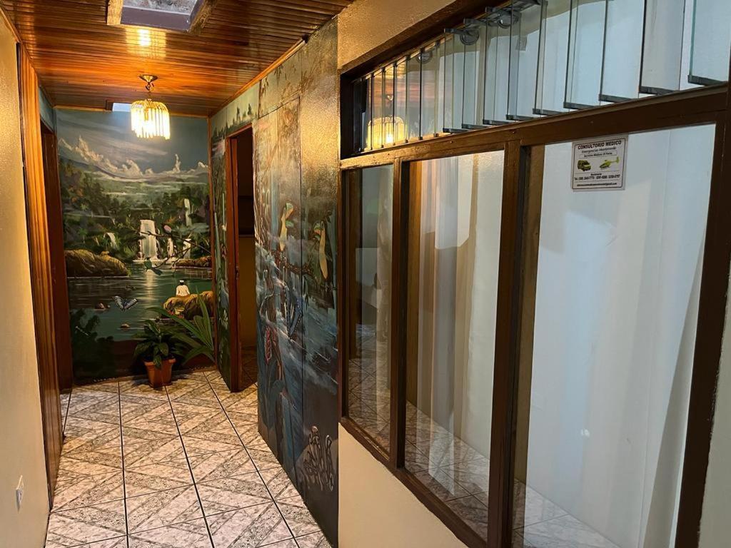 Monteverde Monkey Hostel Экстерьер фото