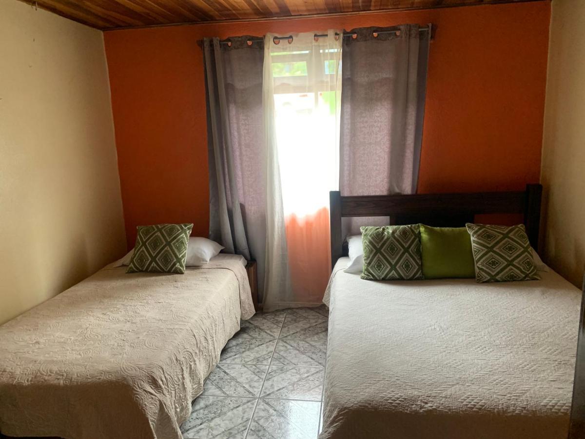 Monteverde Monkey Hostel Экстерьер фото
