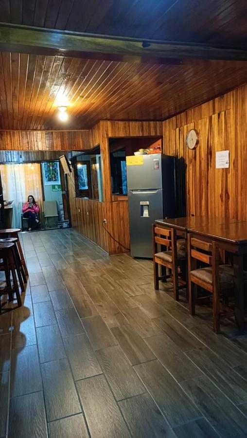 Monteverde Monkey Hostel Экстерьер фото